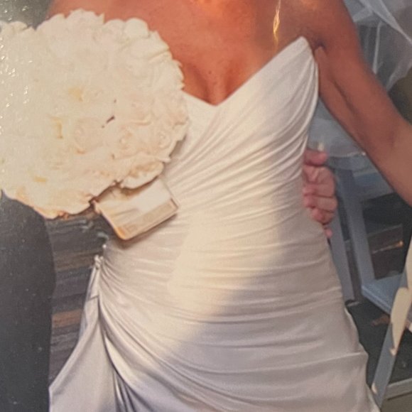 Romona Keveza Wedding Gown - Picture 10 of 13